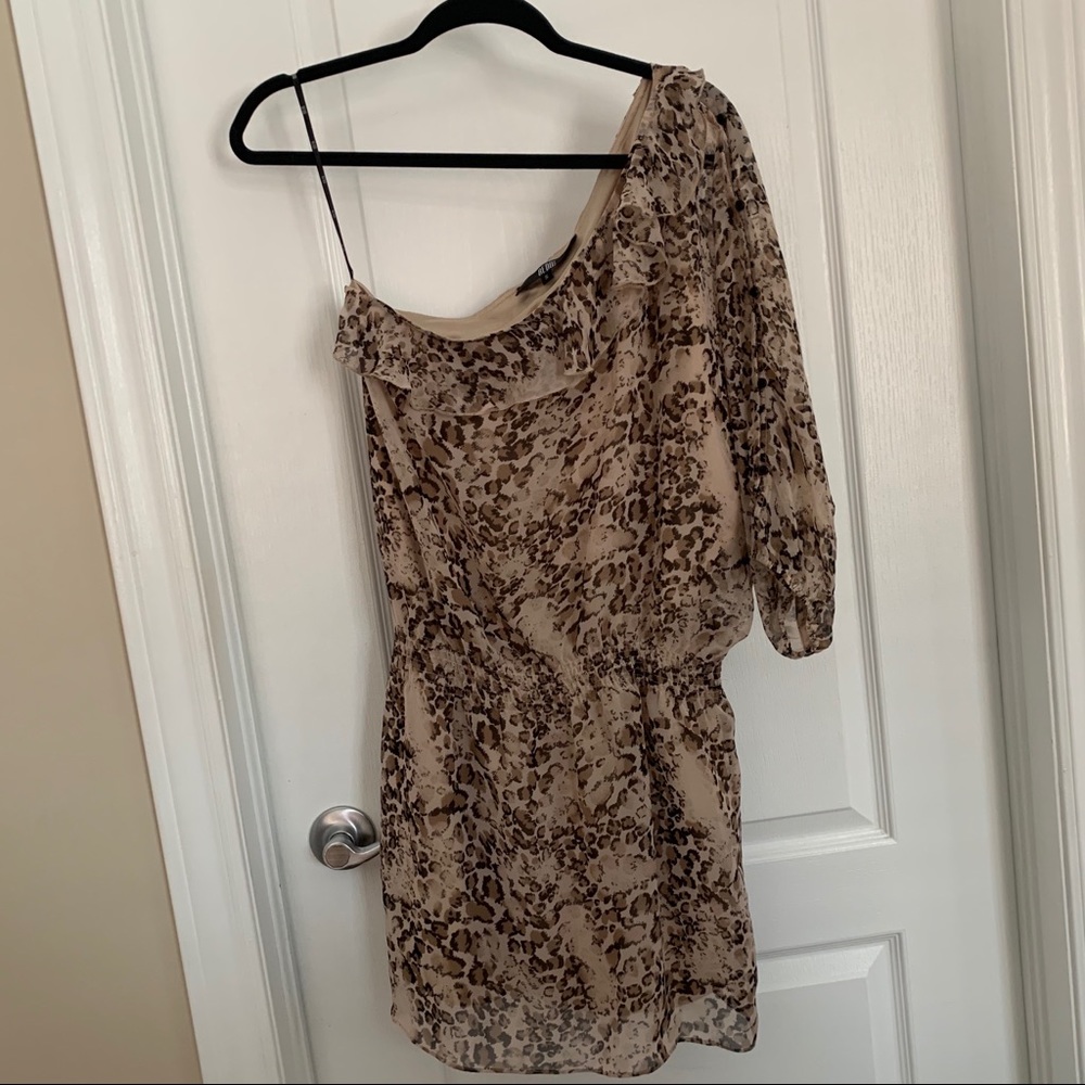 Bedo one sleeve asymmetrical minidress leopard